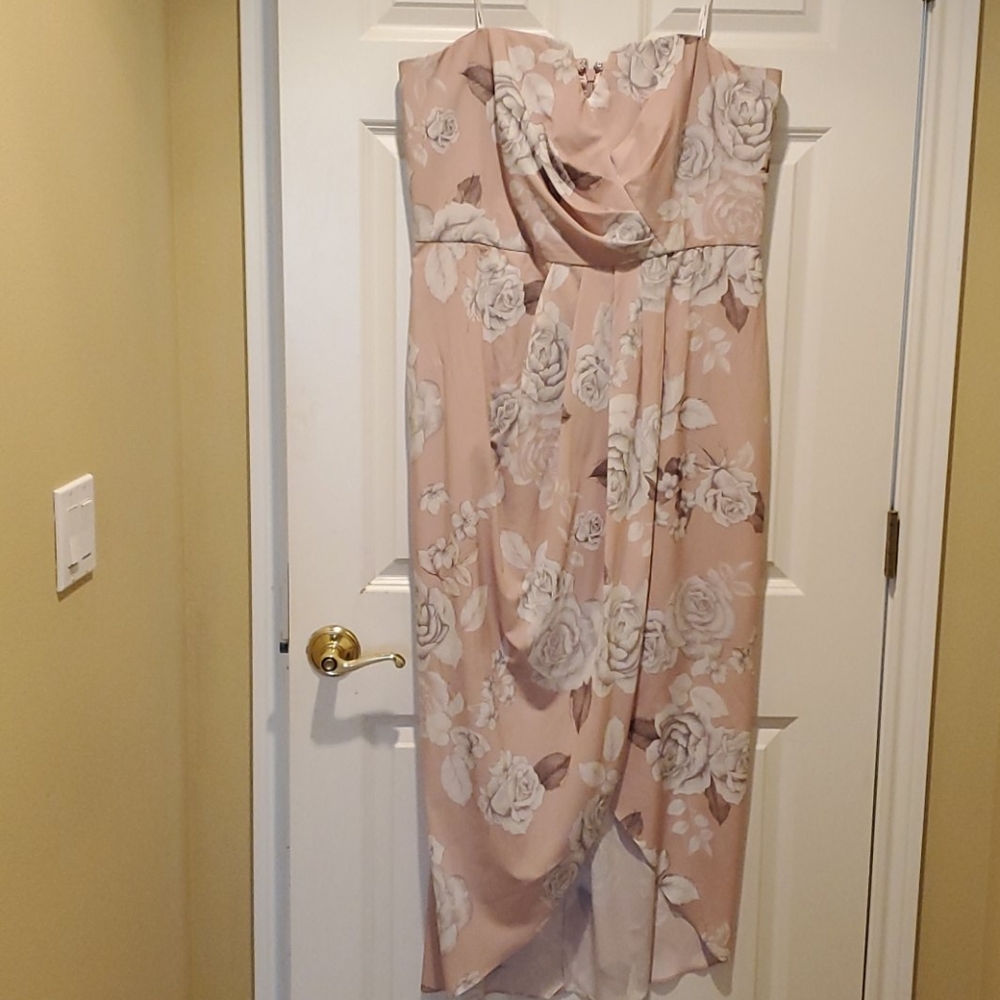City chic pink floral strapless dress